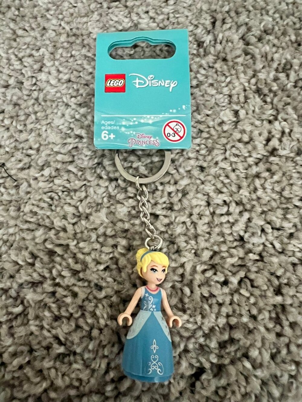 Lego Cinderella Key Chain - Picture 2 of 3